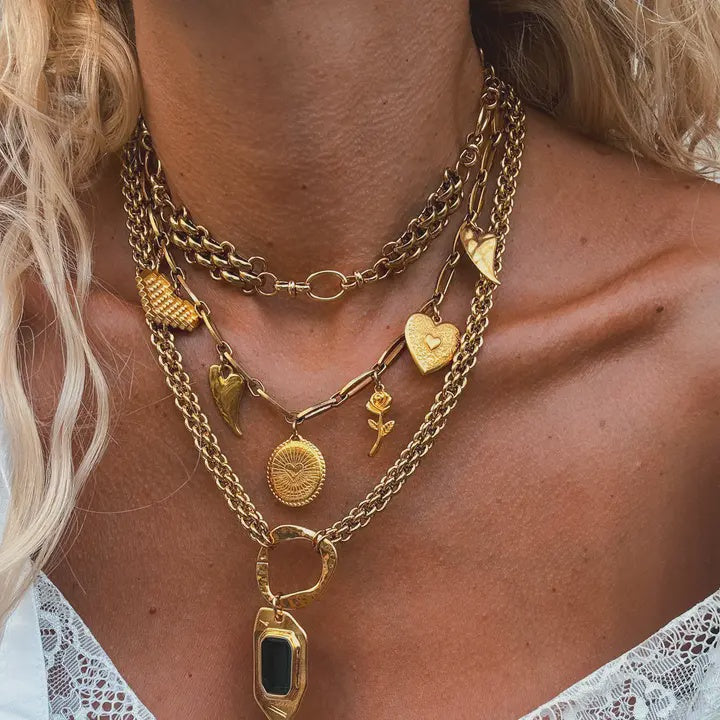 Statement charm Necklace w rose